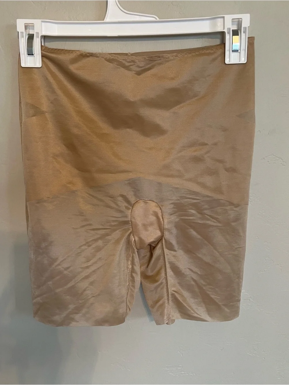 SPANX Women’s Beige Skinny Britches Shape Shorts Size L Mid Thigh Shapewear